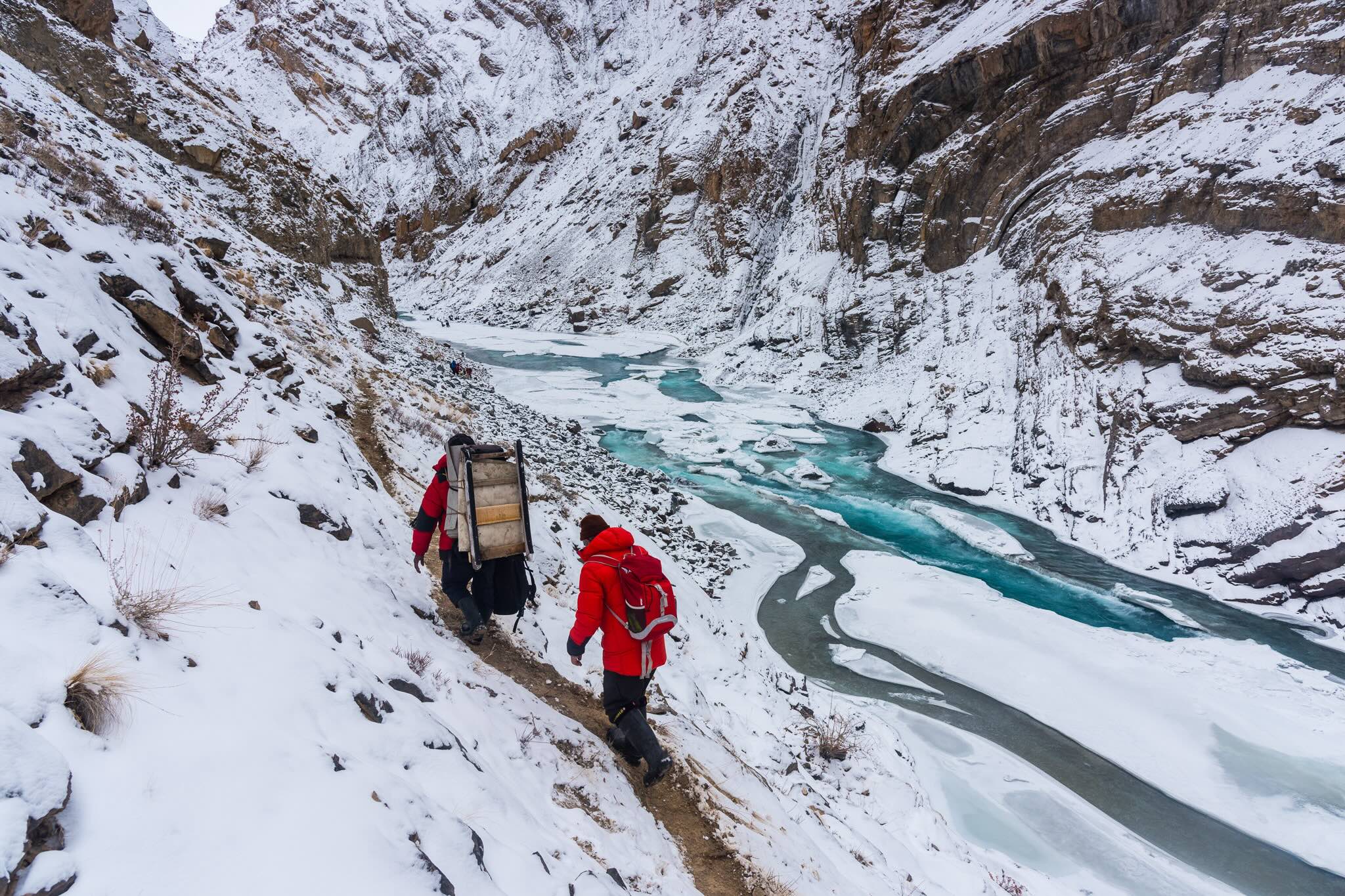 Chadar, le trek sur la rivière gelée au Ladakh Zanskar en Inde