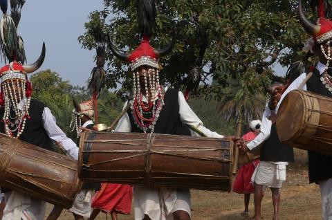 Voyage vers des danseurs du peuple maria au sud du Chhattisgarh