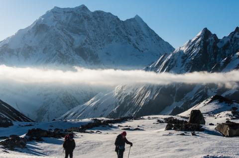 Montée du Larkye pass à 5135 m sur le tour du Manaslu au