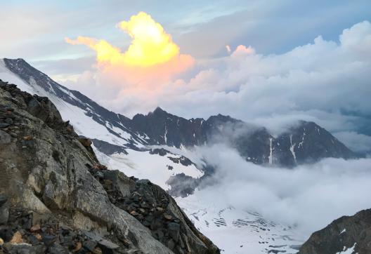 Expédition et ascension du mont Blanc par la voie normale