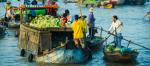 Marché flottant dans le delta du Mékong au sud Vietnam