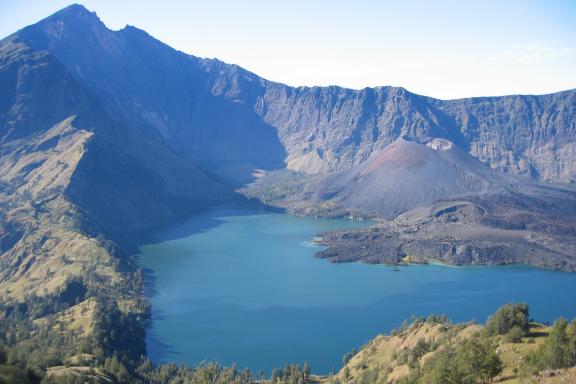 Trek sur les pentes du volcan Rinjani sur l'île de Lombok